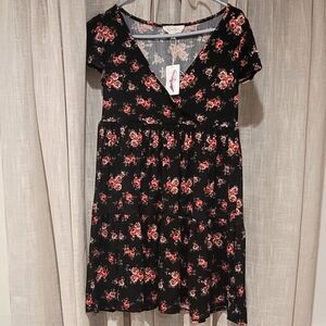 NWT Jessica Simpson Floral Mini Dress Size Medium